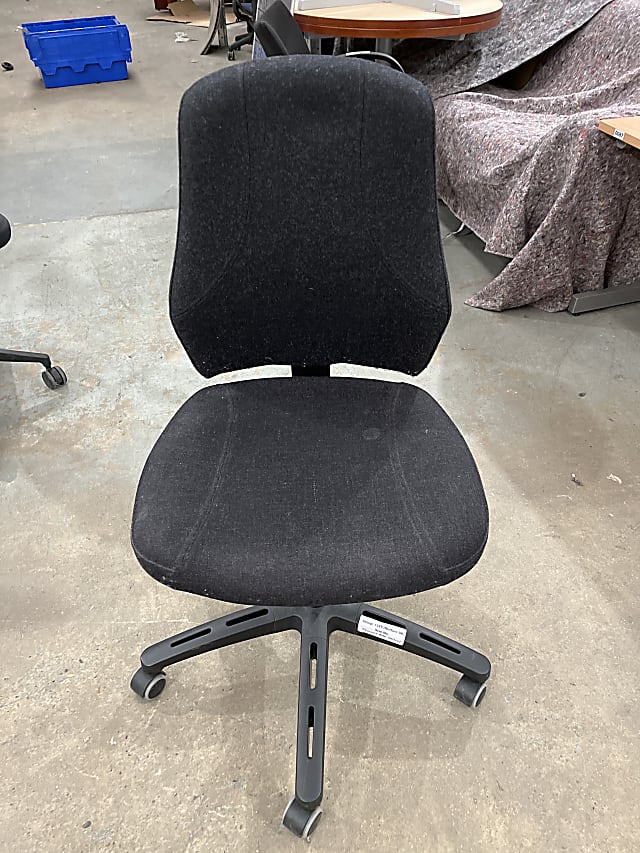 Basic black office chair