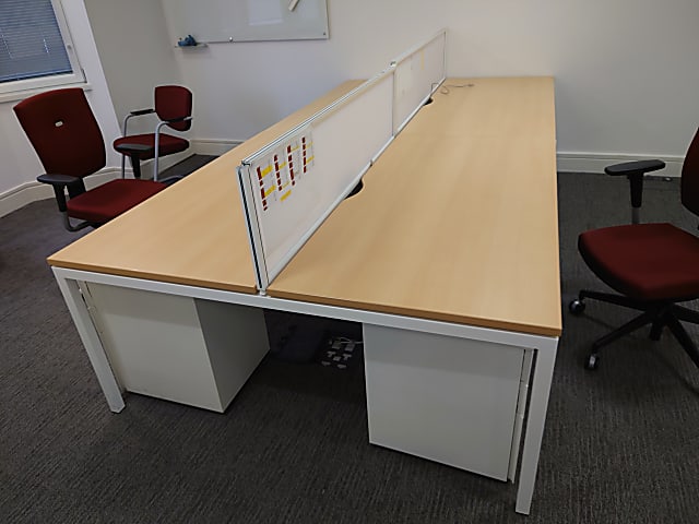 Bank of 4 desk