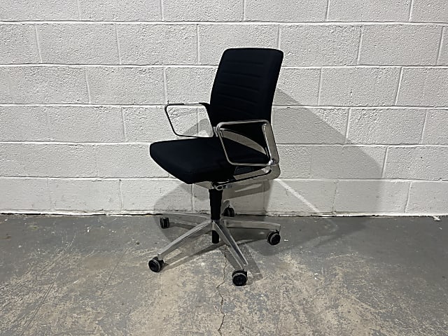 Interstuhl classic 16v Black and Chrome Office Chair