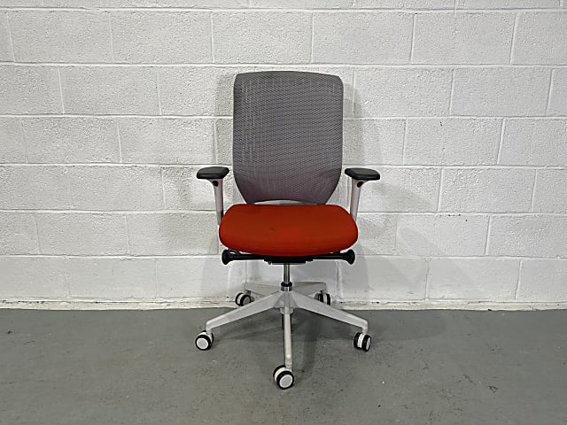 Senator evolve operator mesh back office chair 