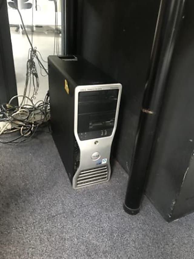 black and gray computer tower