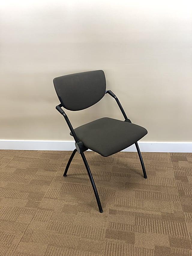 Meeting room chair with unzip covers