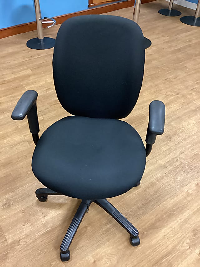 Black operator chair style 3