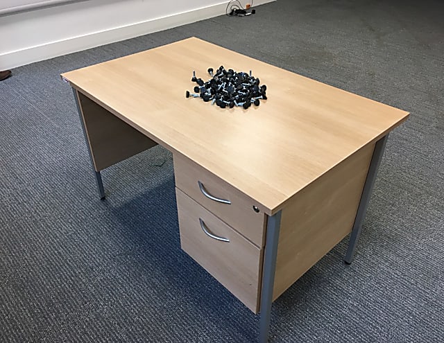 Small desk with drawers 140cm