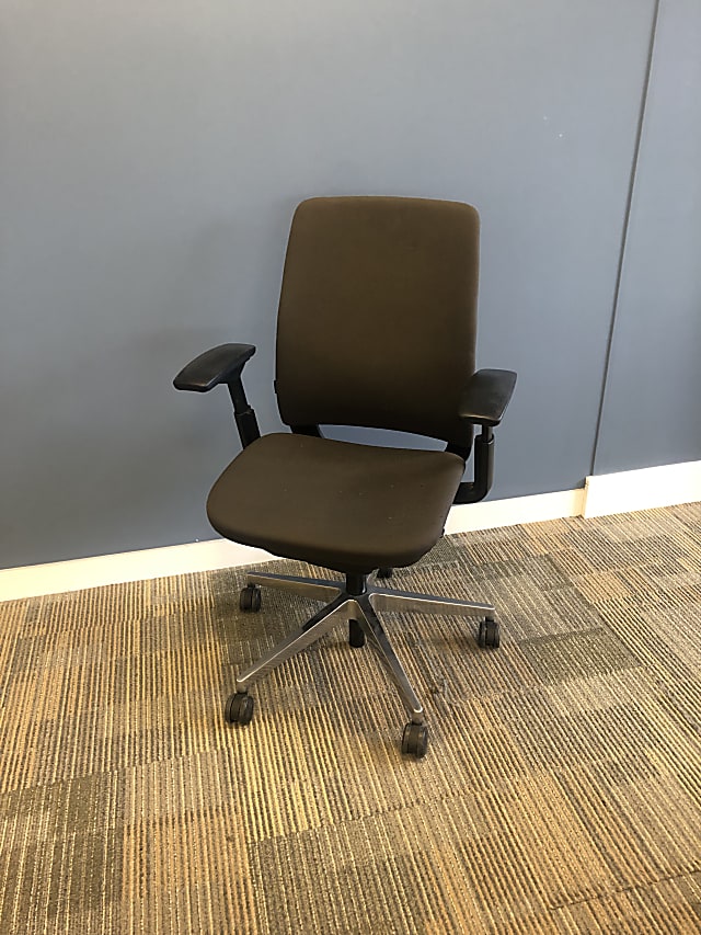 Steelcase Amia chair