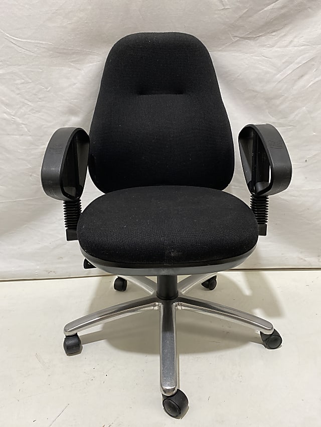 Therapod operator chair 