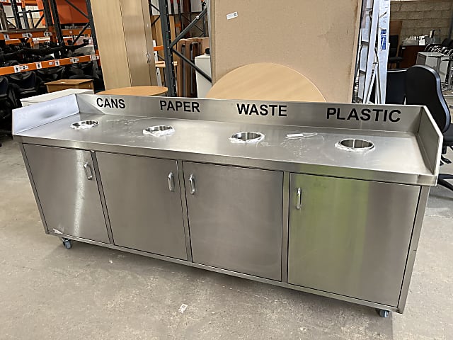 Stainless steel recycling station