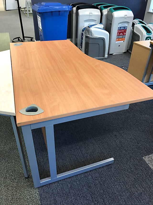 Wave Desk 140cm