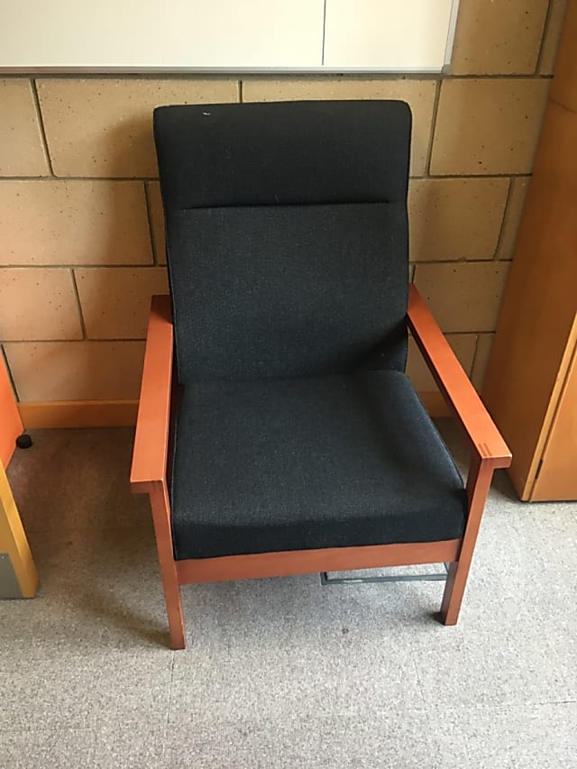 Arm chair