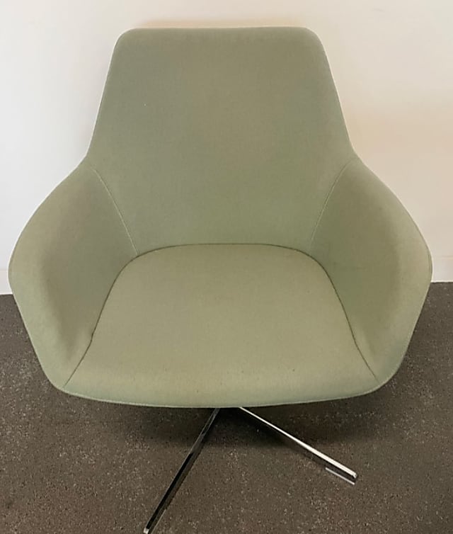 Probably Hitch Mylius HM86 lounge chair