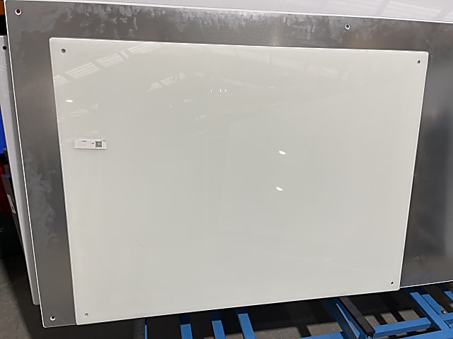 Glass whiteboard 120cm