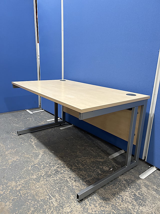 Straight desk