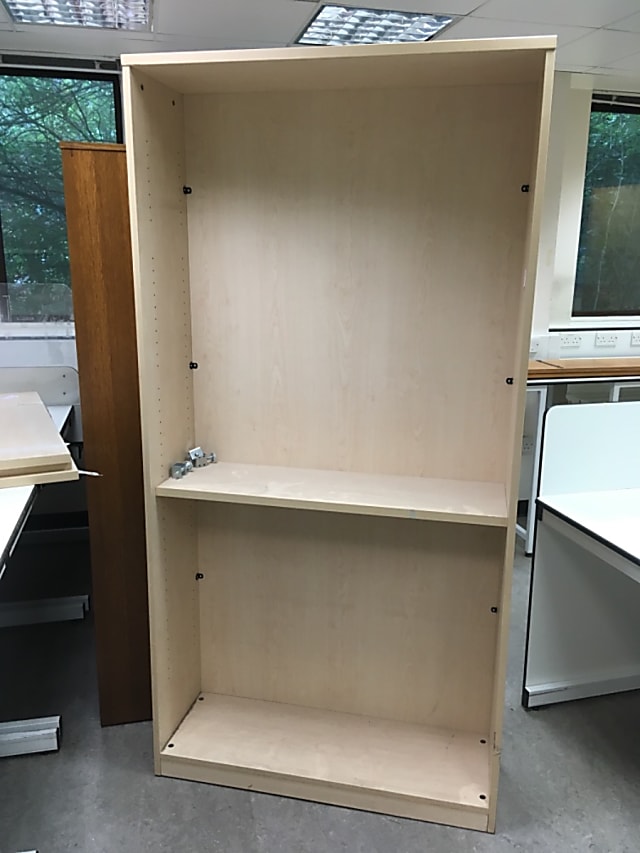Bookcase (with shelves)