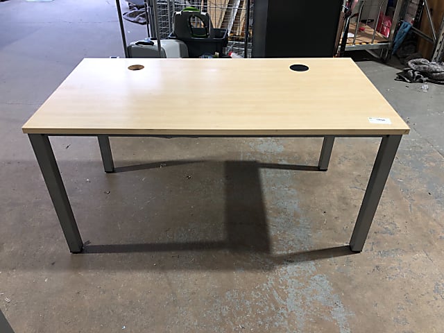 Desk 145cm