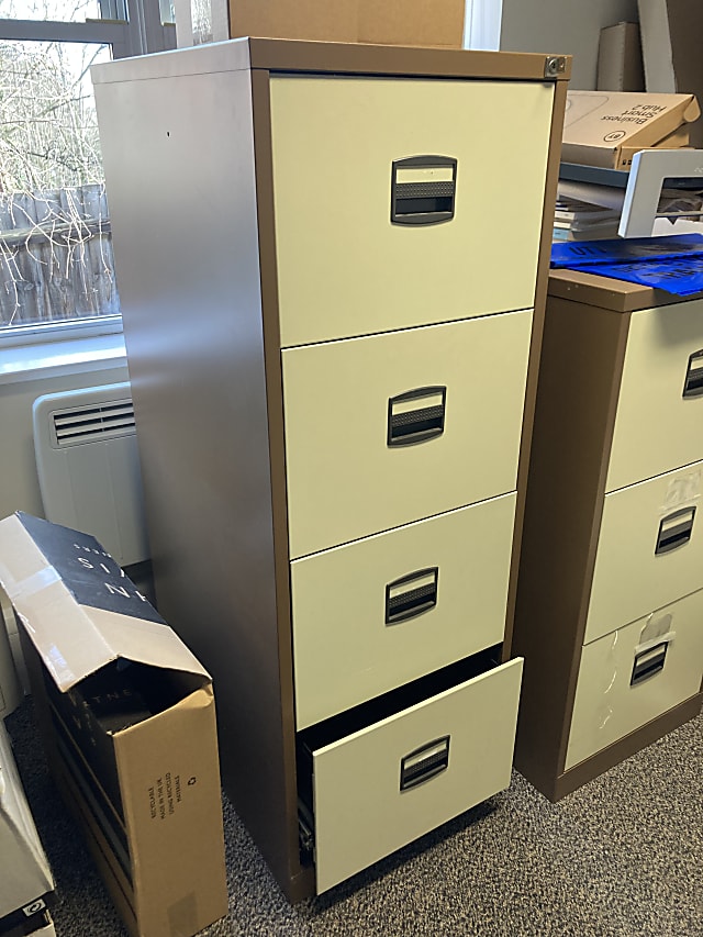 Metal Filing cabinet