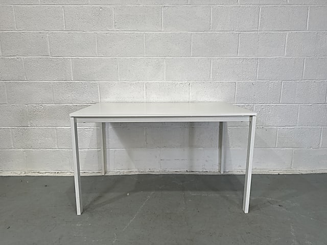 White small desk table
