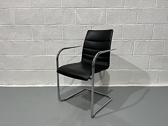 Brunner Finasoft leather meeting chair