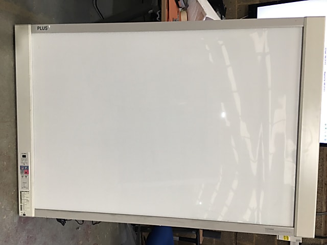 Wall mounted PLUS N-204 - Electronic Copyboard