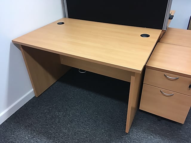 Wooden desk 120cm