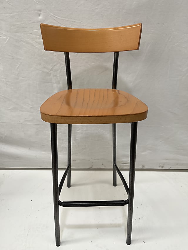 Bar stool 