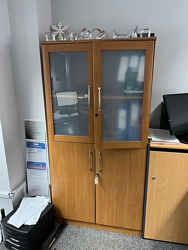 Glass cabinet