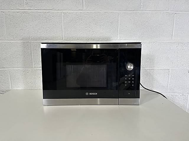 BOSCH Serie 6 BFL554MS0B integrated Solo Microwave - Stainless Steel