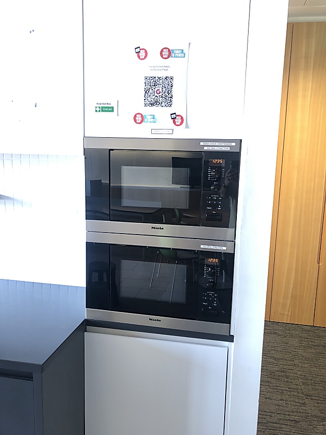 Fitted microwave