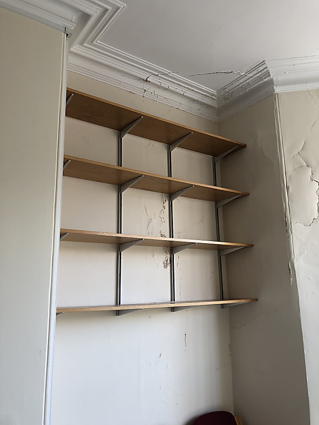 Wall shelves