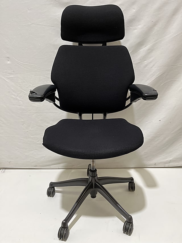 Humanscale Freedom chair