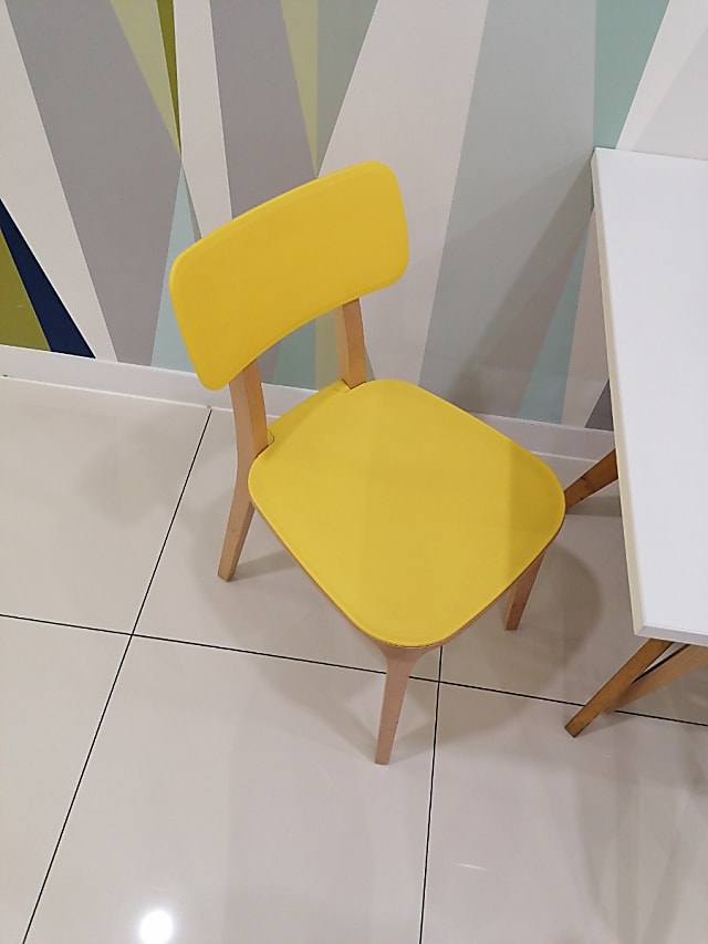 Canteen chair