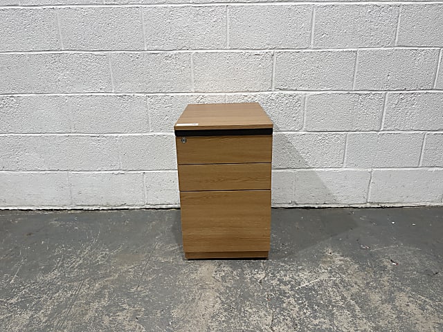 3 drawer pedestal 