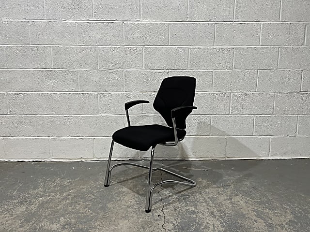 Giroflex Giroflex G64 midback cantilever armchair 