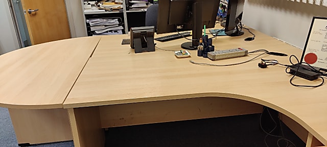 Left curved desk