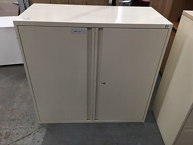 White metal Cabinet