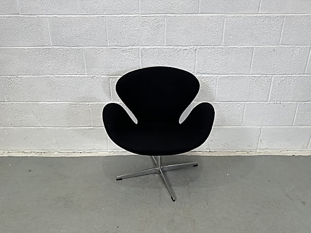 Swan style chair