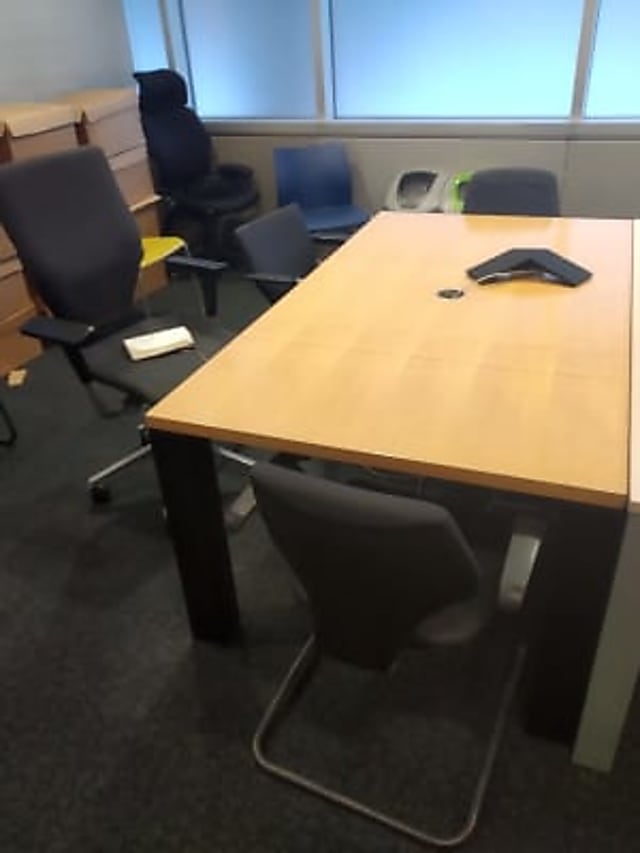 Meeting room table