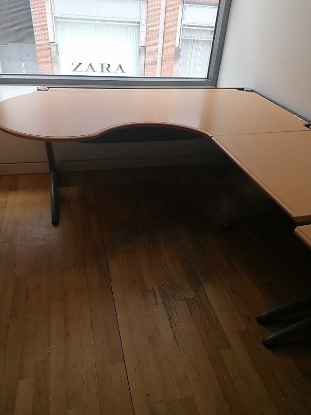 Large desk