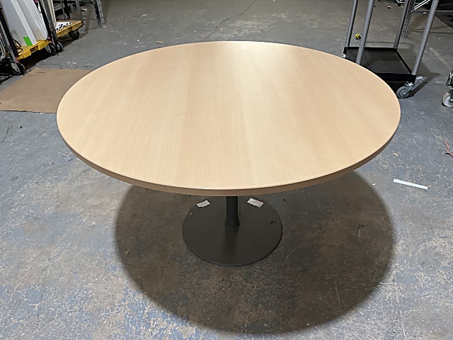 Round table 120cm