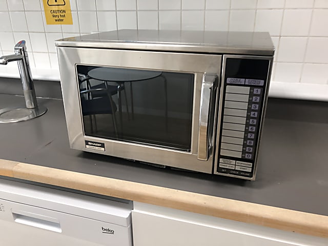 Sharp R-22AT industrial Microwave