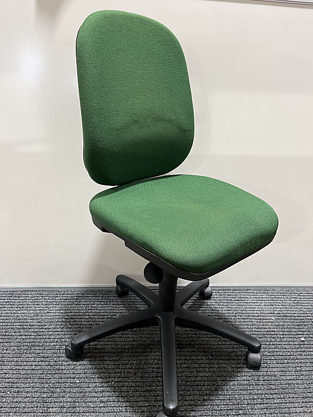 Office task chair