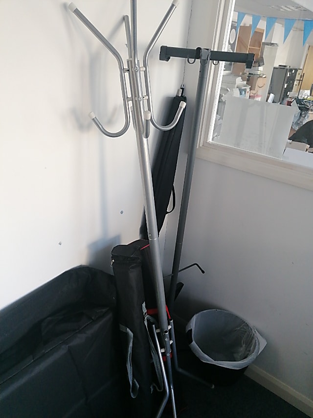 Coat stand