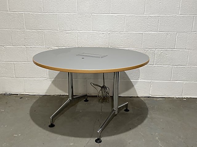 Kusch Co Light Grey Table with power unit