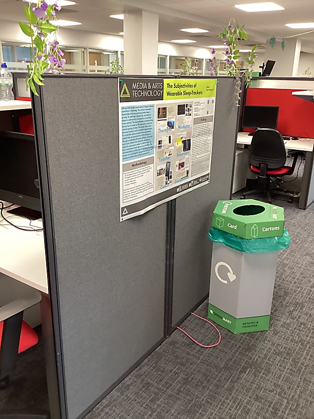 Single end desk dividers