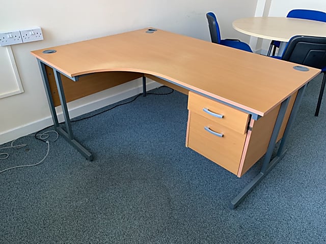 Corner Desk with Drawers