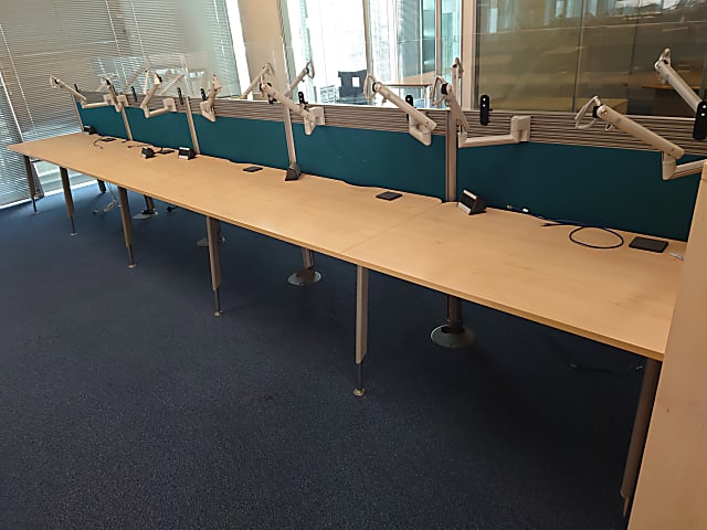 Desk (bank of 10)