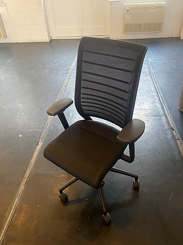 Interstuhl – Hero Office Chairs