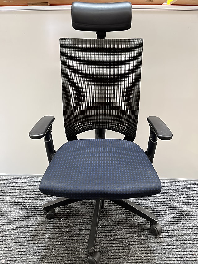 Haworth Comforto operator mesh back task chair