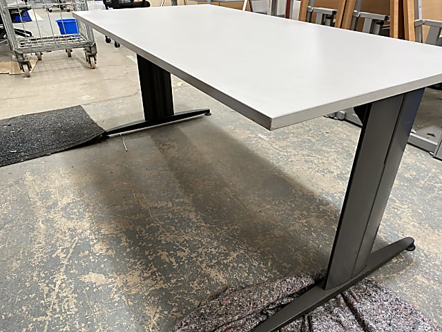 white table desk