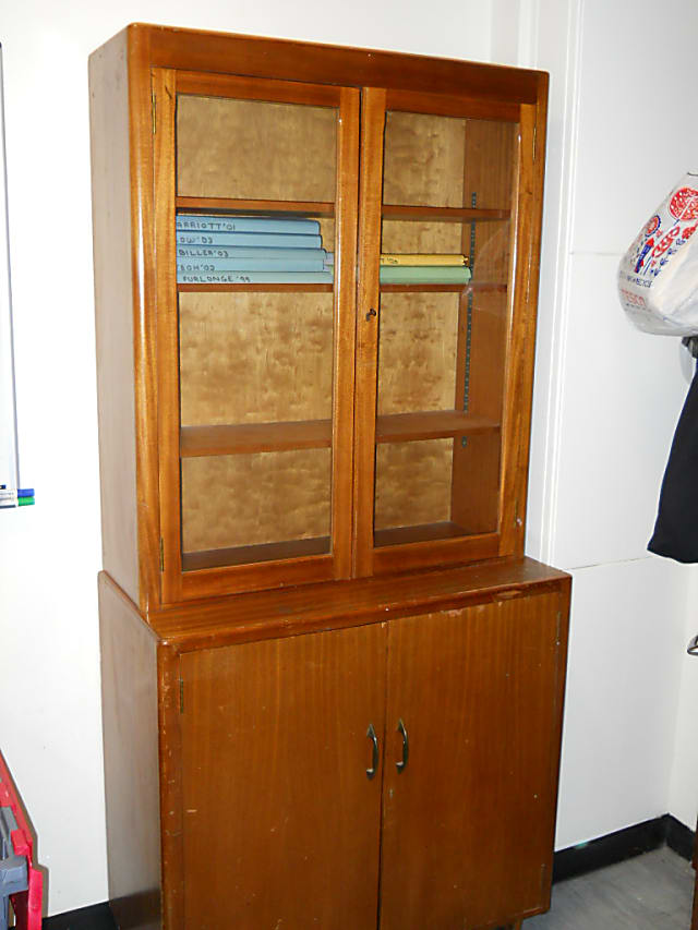 Glass cabinet