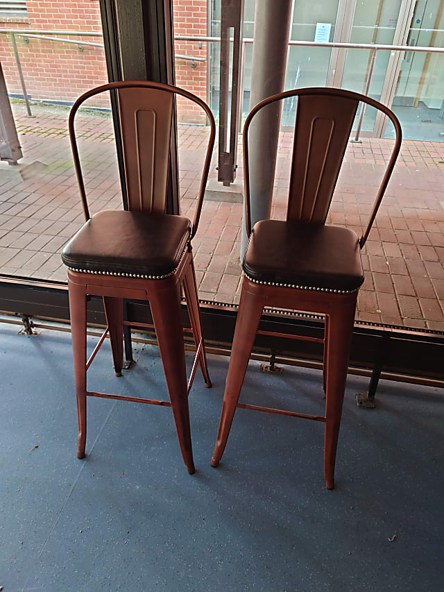 Retro bar stools